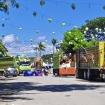 Wahana Dinosaurus Masuk Pangker Sidrap, Pengguna Jalan Terpaksa Putar Balik
