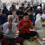 Dandim 1420/Sidrap dan Ketua Persit Laksanakan Sholat Idul Adha di Masjid Al Ikhsan Kodim