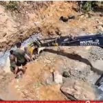 Lewat Jalur Ekstrim Dandim 1420 Sidrap Pantau Pembangunan  Jembatan Garuda Merah Putih di Tana Toro