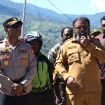 Membangun SDM Papua, Willem Wandik Tegaskan Tolikara Harus Bersih dari Judi dan Narkoba
