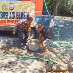 Musim Kemarau Keringkan Sumber Air, Polres Enrekang Hadir Bawa Harapan: Salurkan Air Bersih ke Warga Galonta IMG-20260916-WA0002